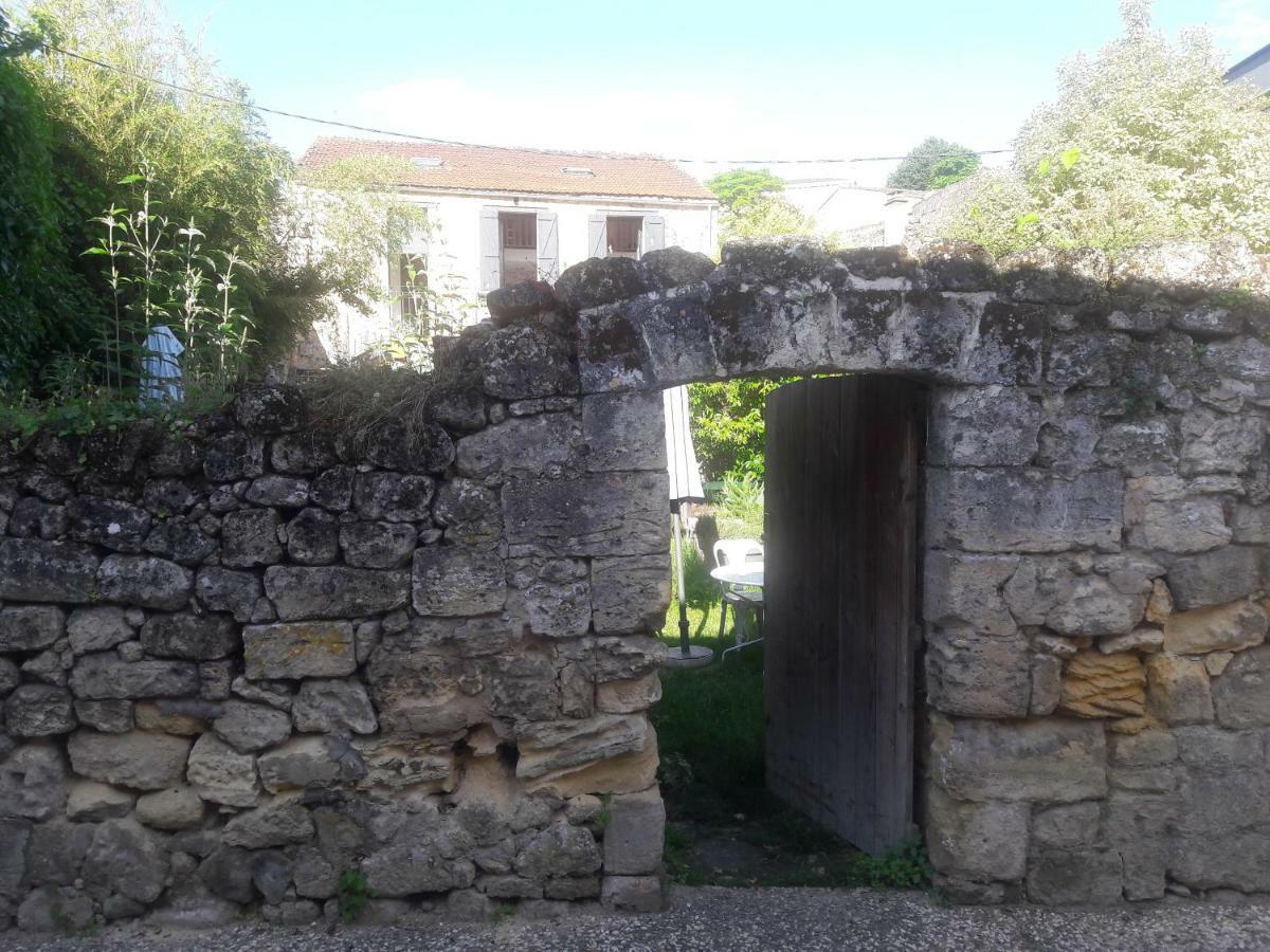 Les Logis Des Vignobles Saint Emilion En Duplex N 2 Avec Terrasse Apartment Exterior photo